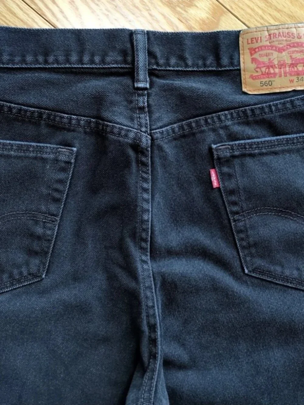 Vintage Levis 560 Jeans Mens 34x30 (Measured 32x29) Black Loose Fit Tapered Leg